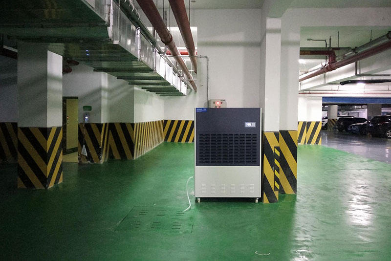 地下車(chē)庫(kù)太潮濕要怎么辦? 地下車(chē)庫(kù)除濕機(jī)